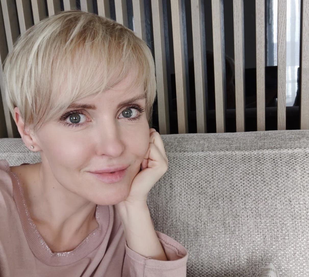 Moderátorka Kvetka Horváthová pôsobí