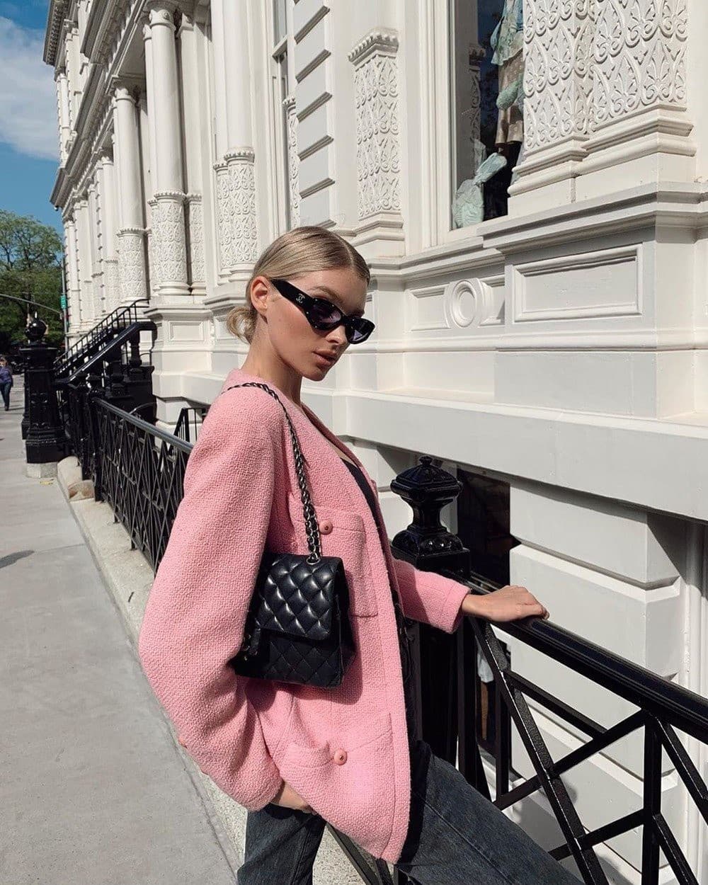 Tento jednoduchý vlasový styling