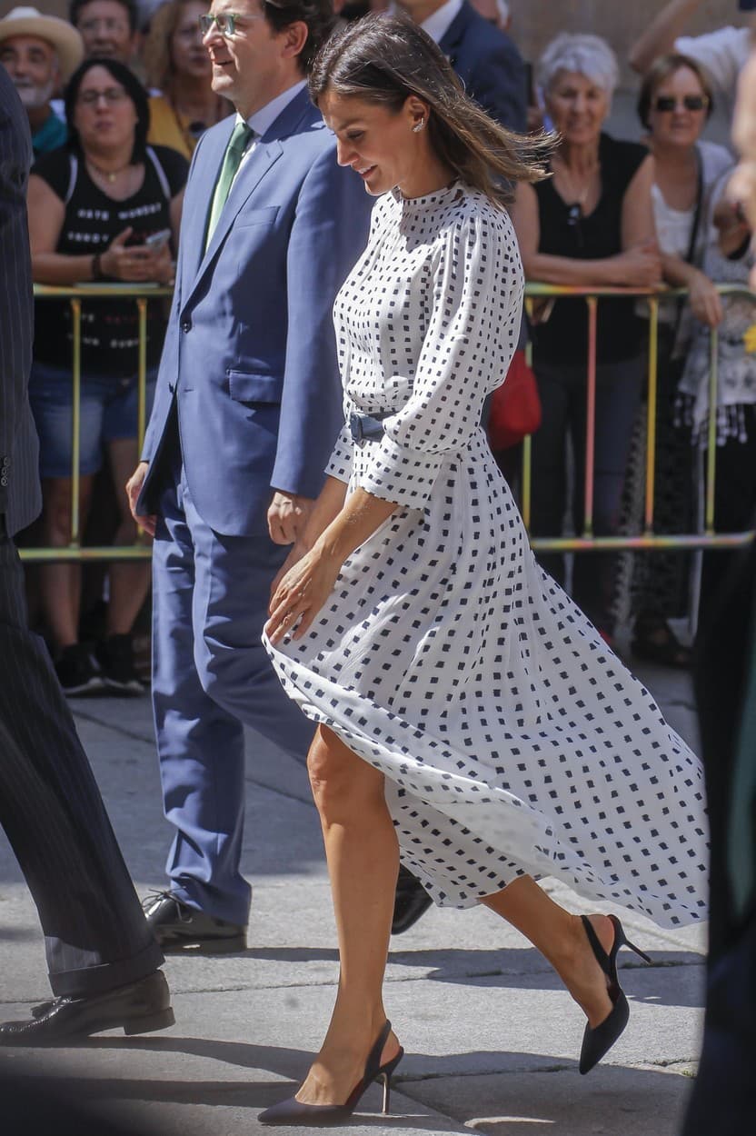 Outfity nádhernej španielskej kráľovnej