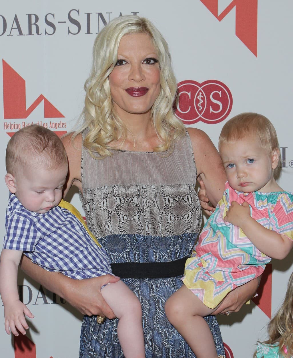 Herečka Tori Spelling si
