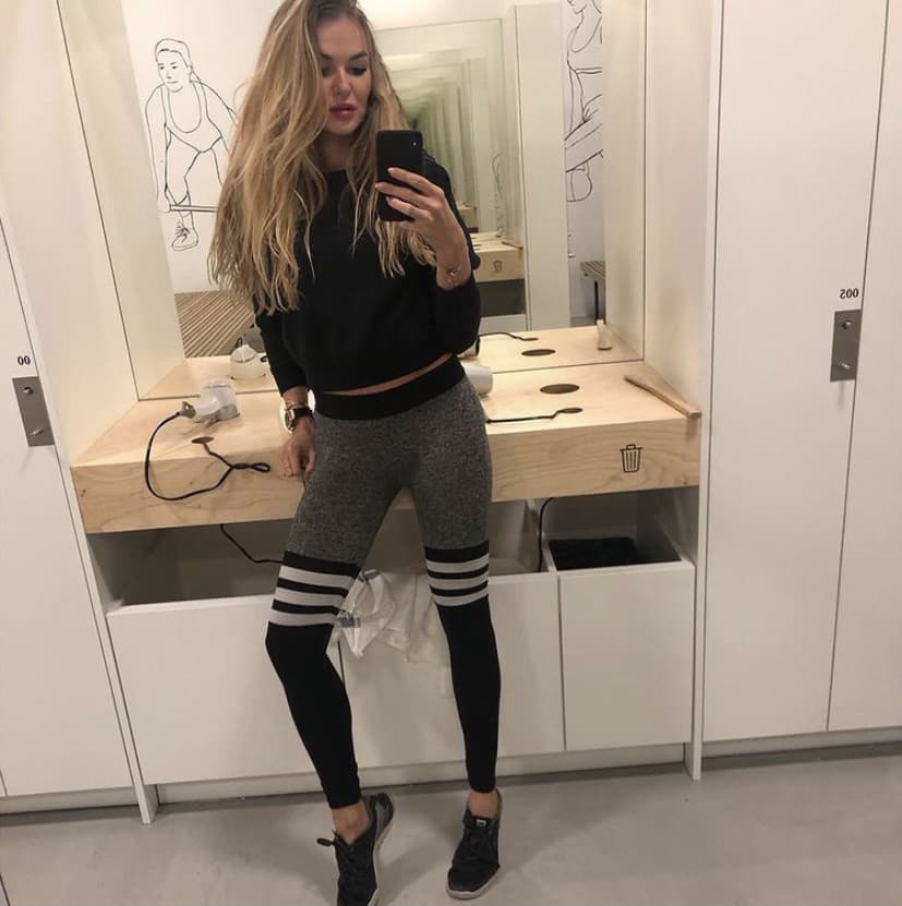 Anna sa o seba