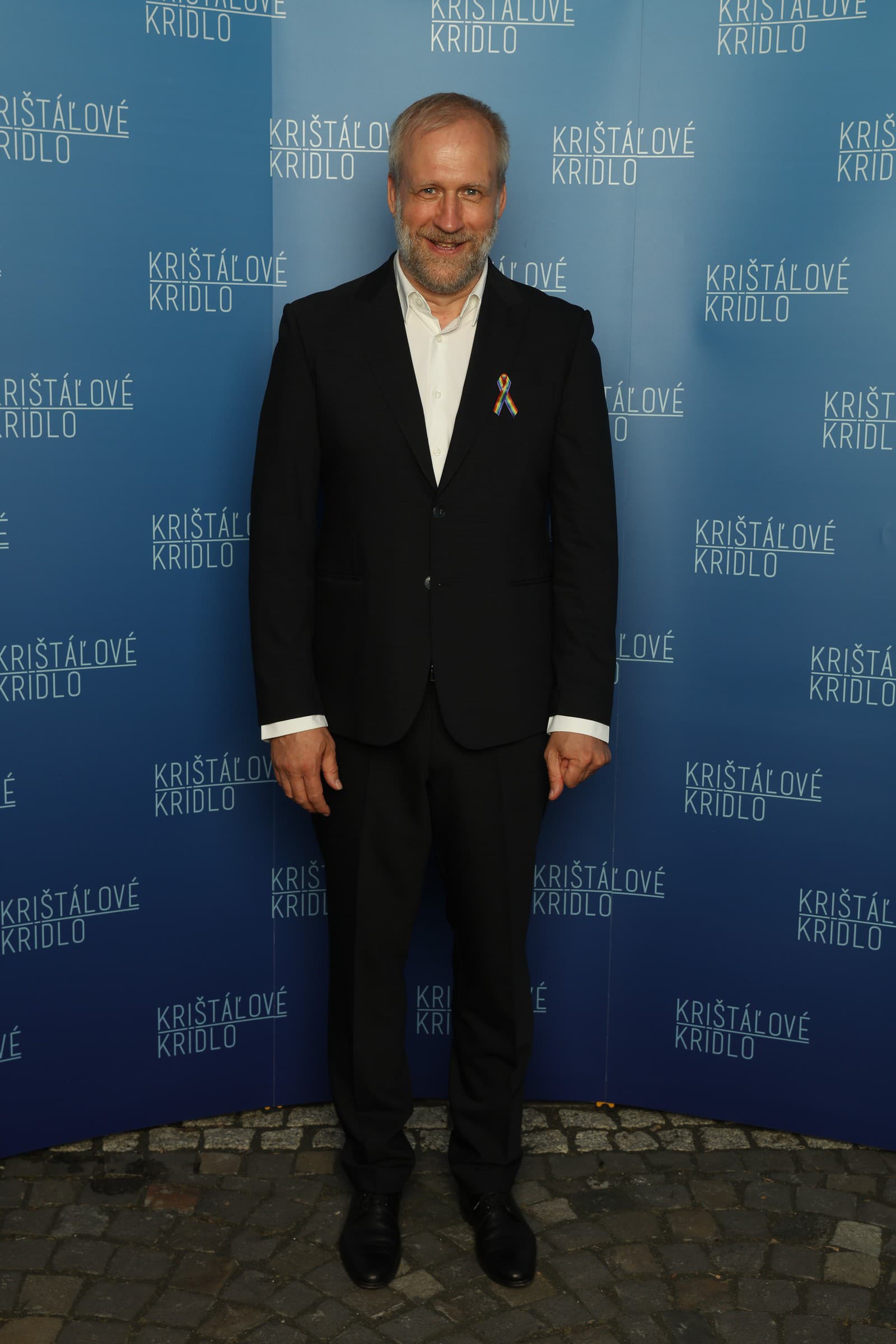 Známy herec, režisér, producent