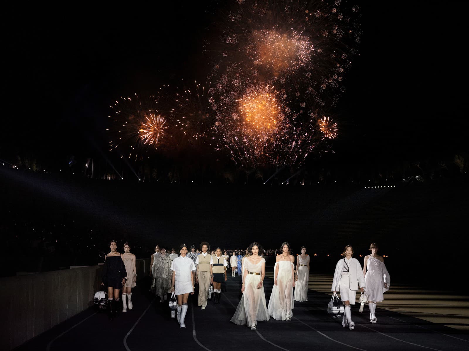 DIOR CRUISE 2022 v