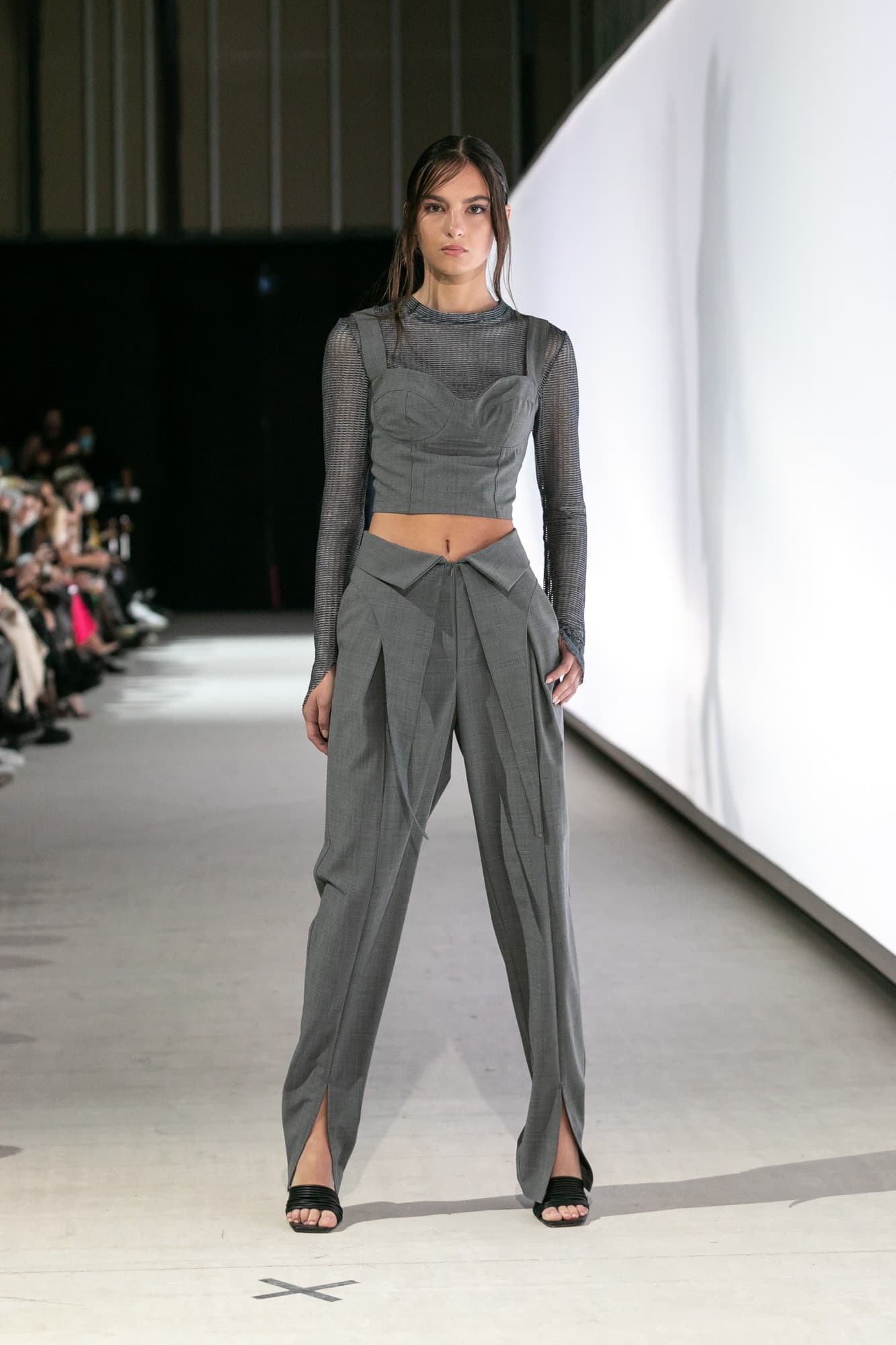Fashion LIVE! 2021 Petra