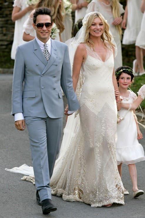 Kate Moss v šatách