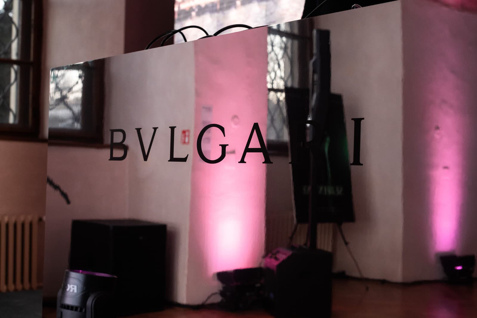 Oficiálnym partnerom filmu je