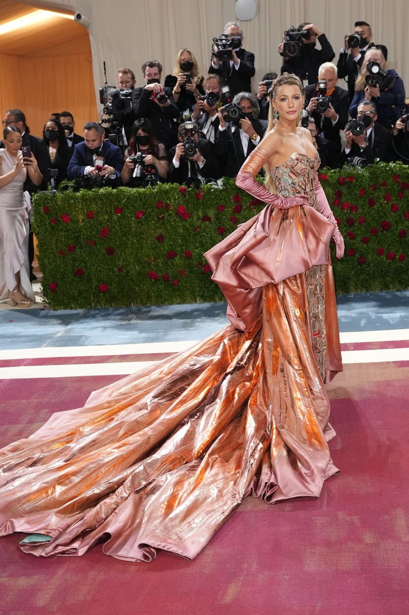 Herečka Blake Lively obliekla