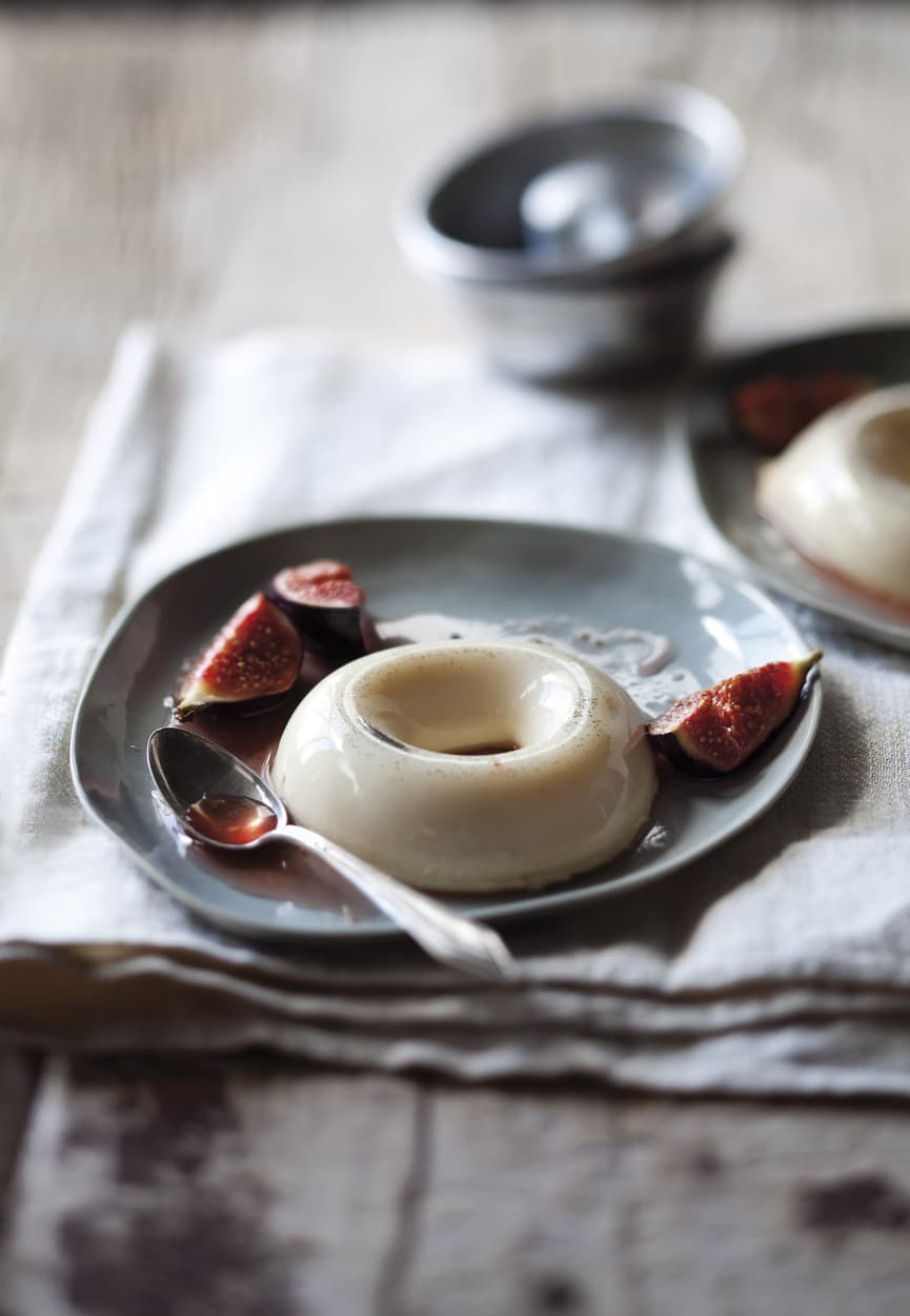 Svieža panna cotta s