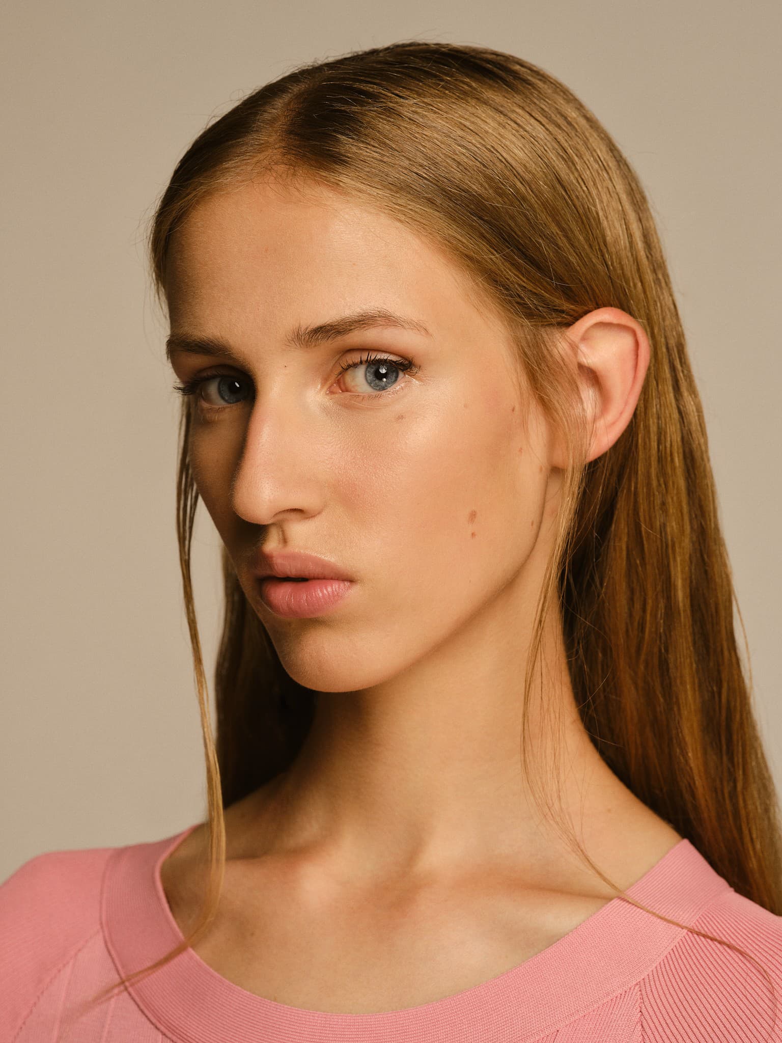 JULIA KRZYWON / CZECH