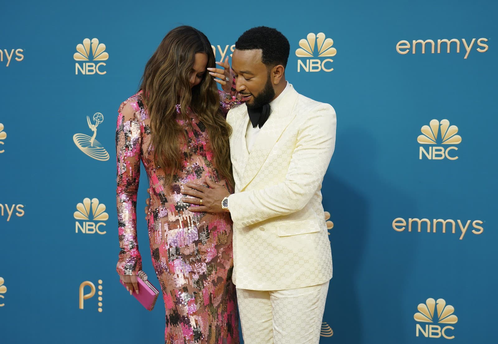 Chrissy Teigen a John