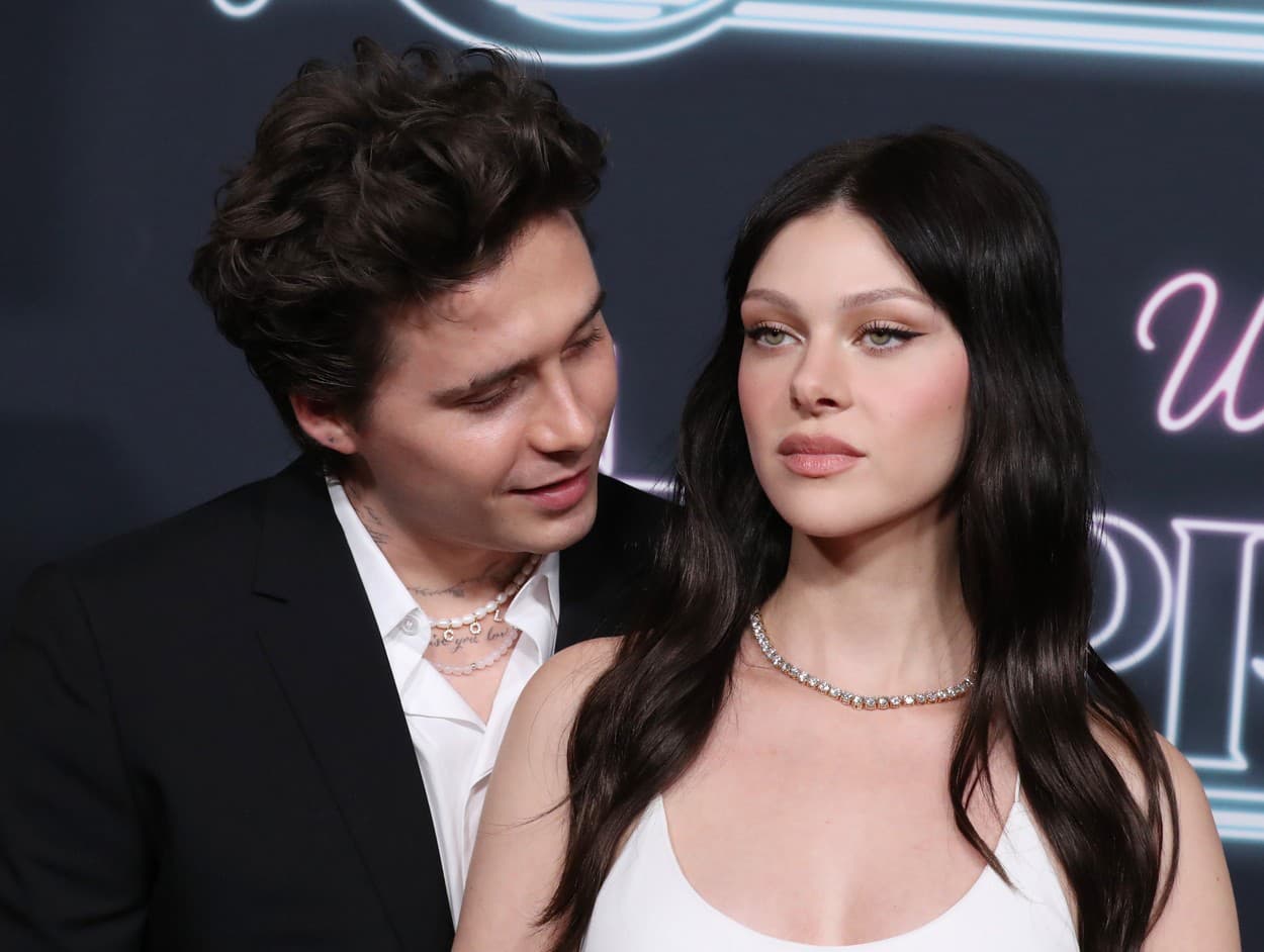 Brooklyn Beckham a Nicola