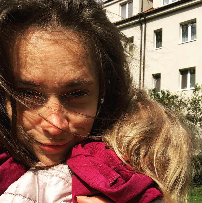 Krásna herečka je hrdou