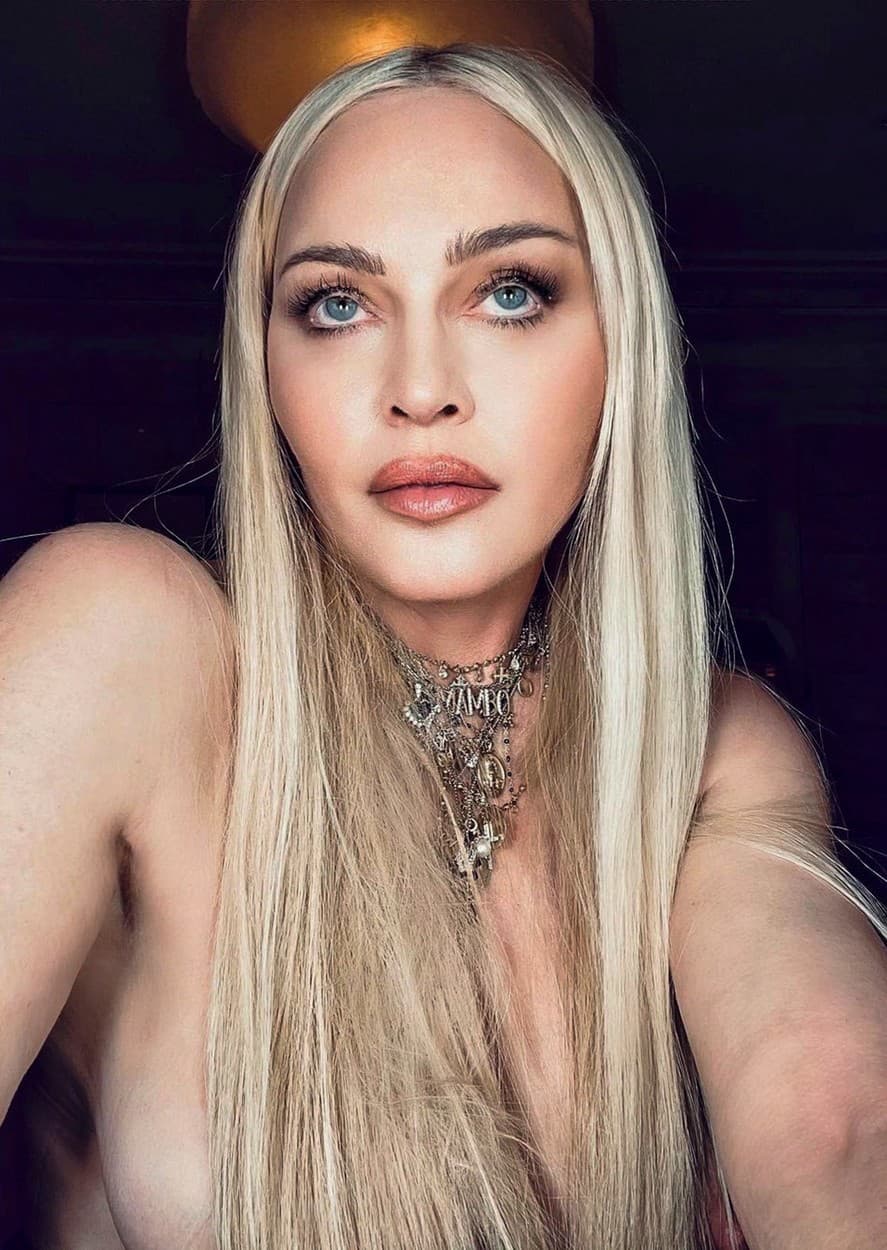  Pop diva Madonna