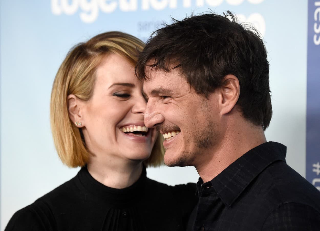 Pedro Pascal a Sarah