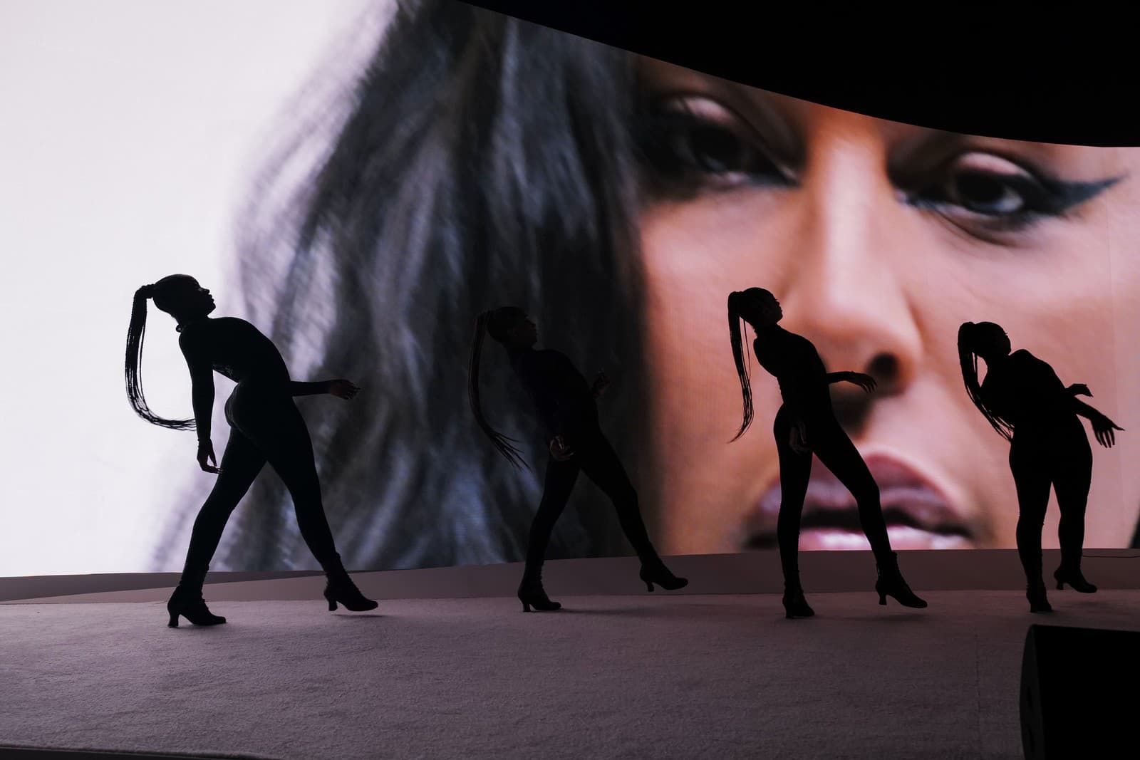 H&M a Mugler oslávili
