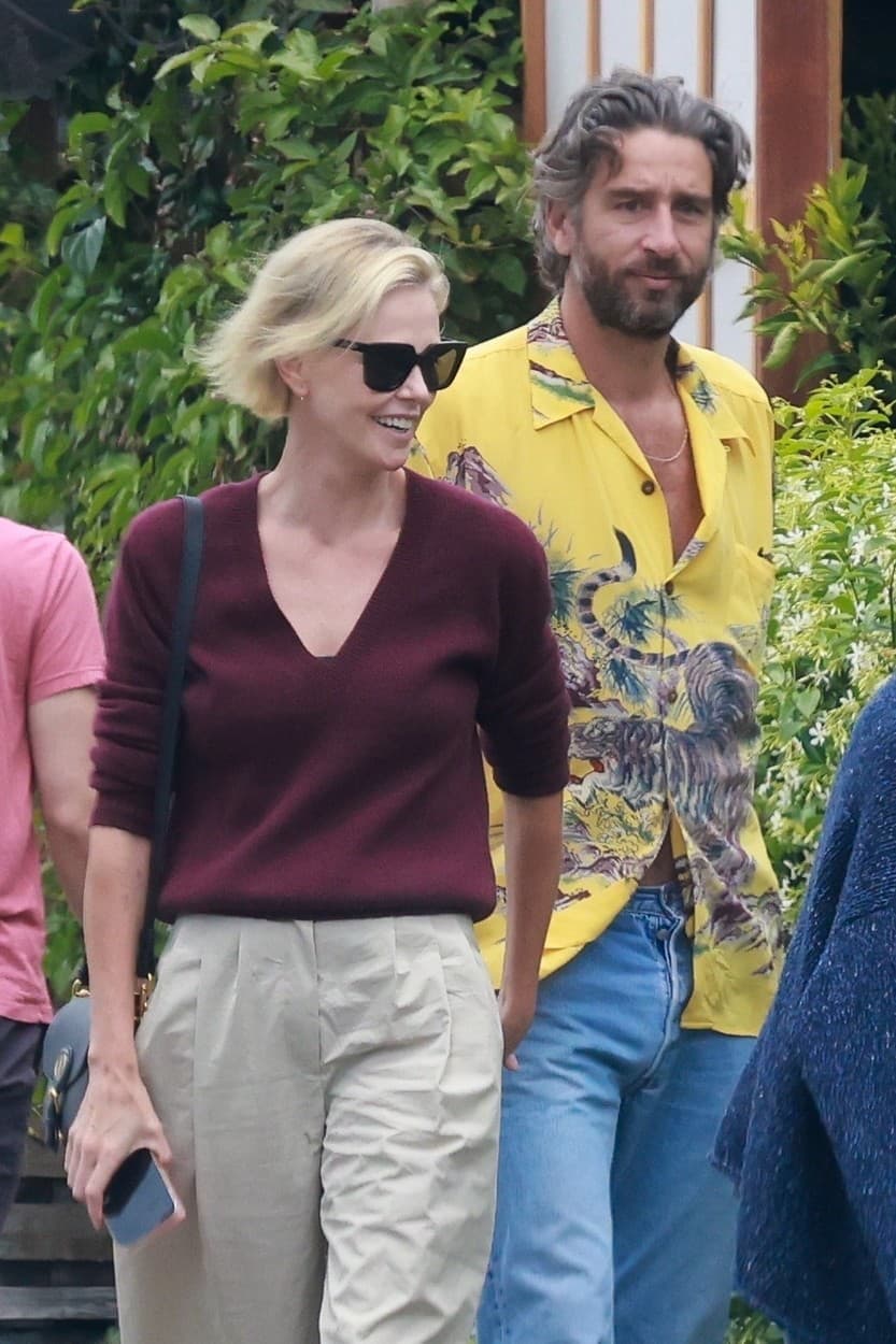 Charlize Theron a Alex