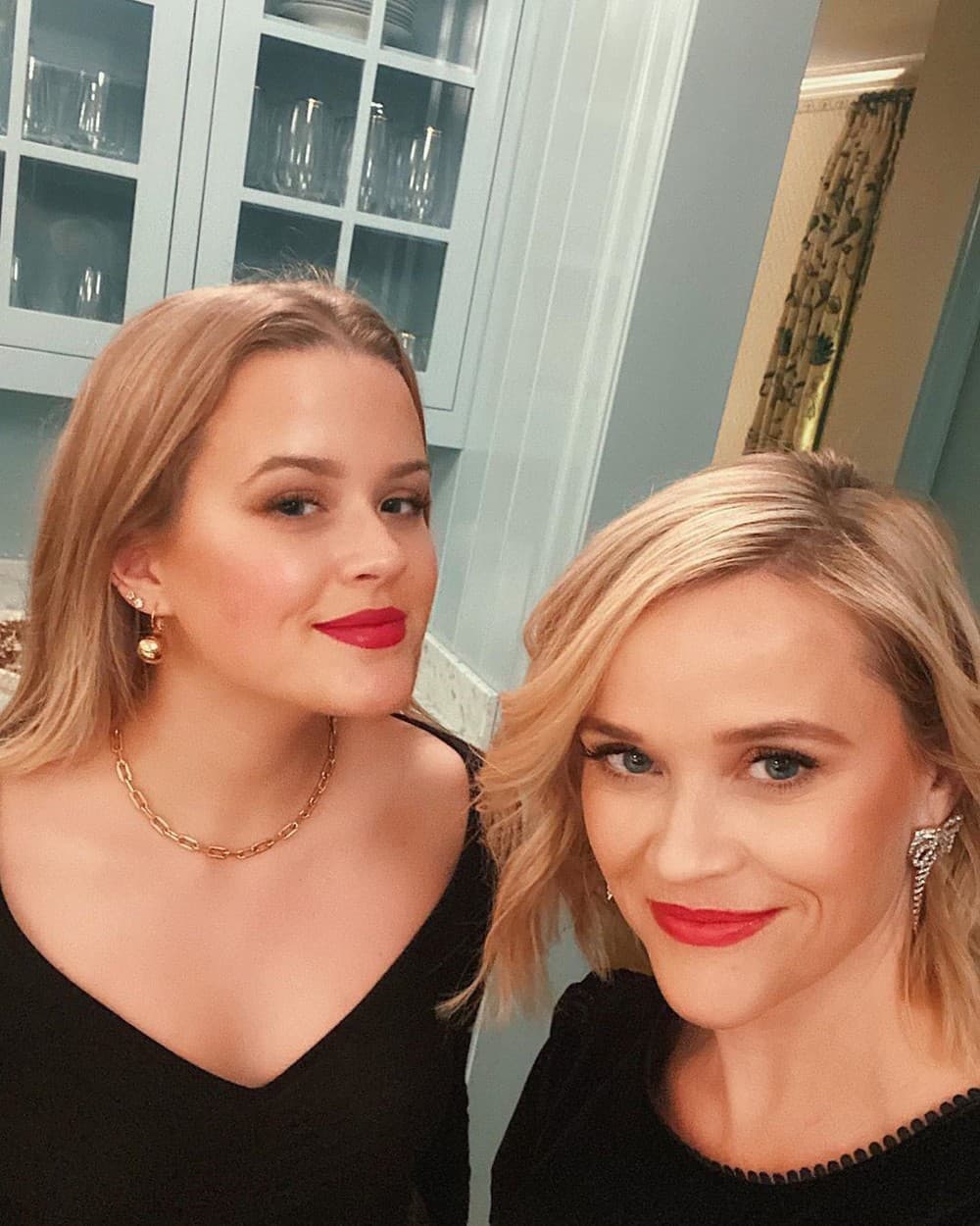 Reese Witherspoon a Ava