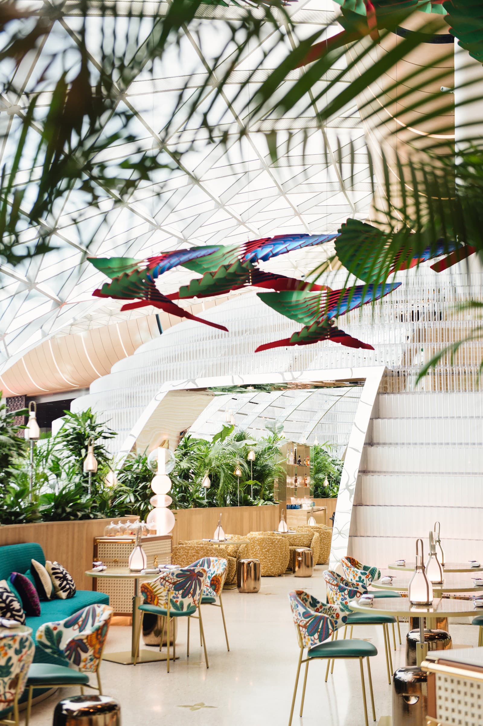 LOUIS VUITTON LOUNGE BY
