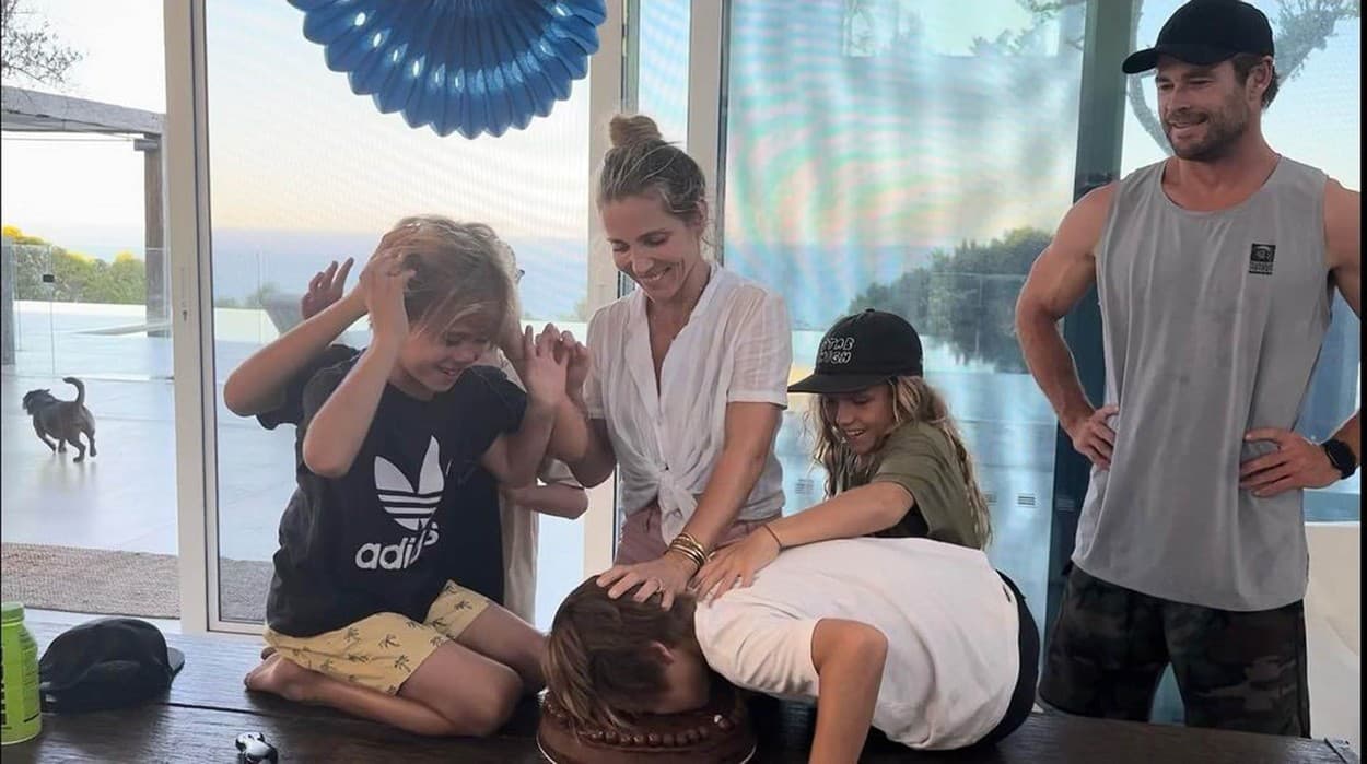 Chris Hemsworth a Elsa