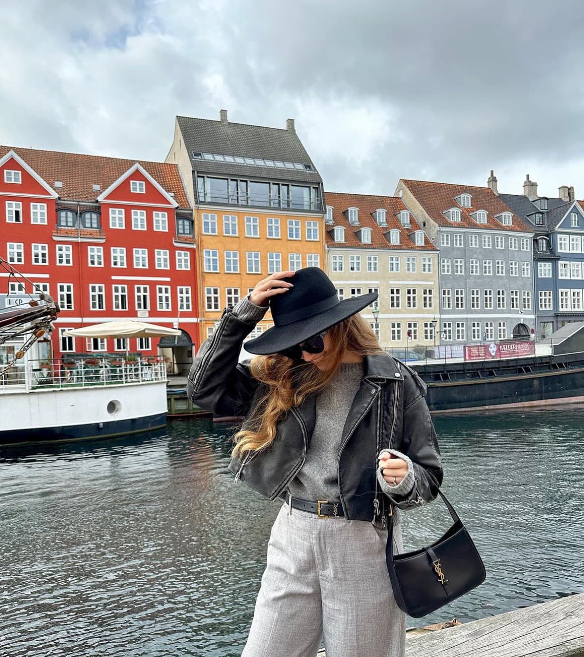 Krásna a pôvabná influencerka,