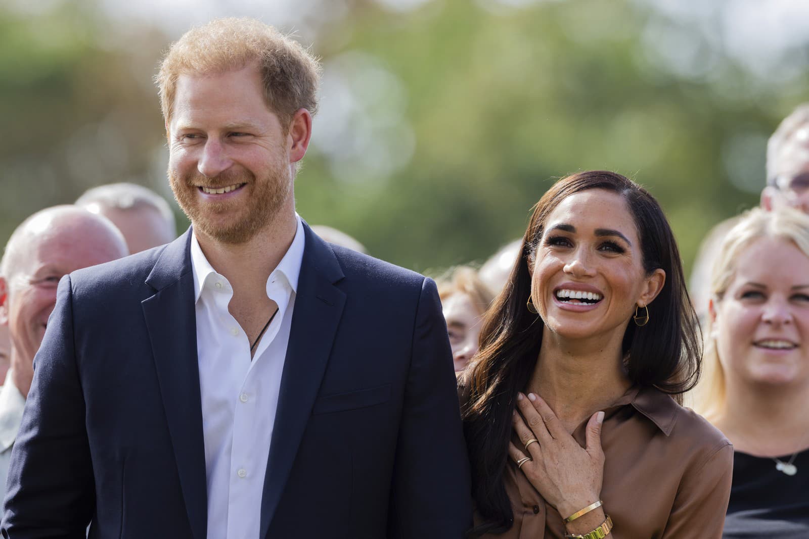 Meghan sa vraj stále