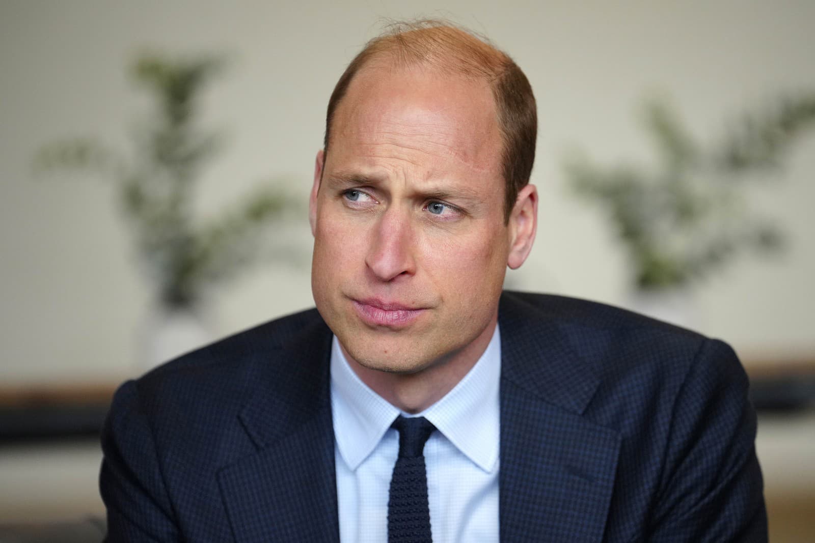 Princ William robí všetko