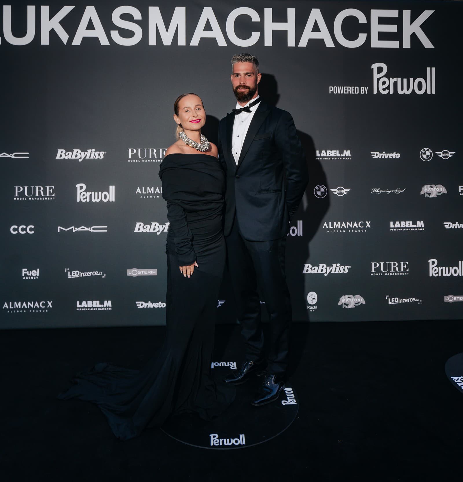 Hokejista Alexander Salák a