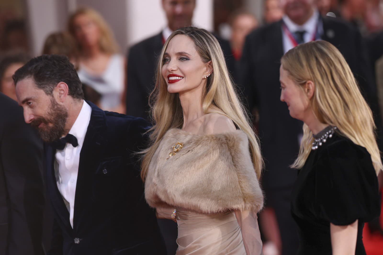 Angelina v Benátkach propagovala