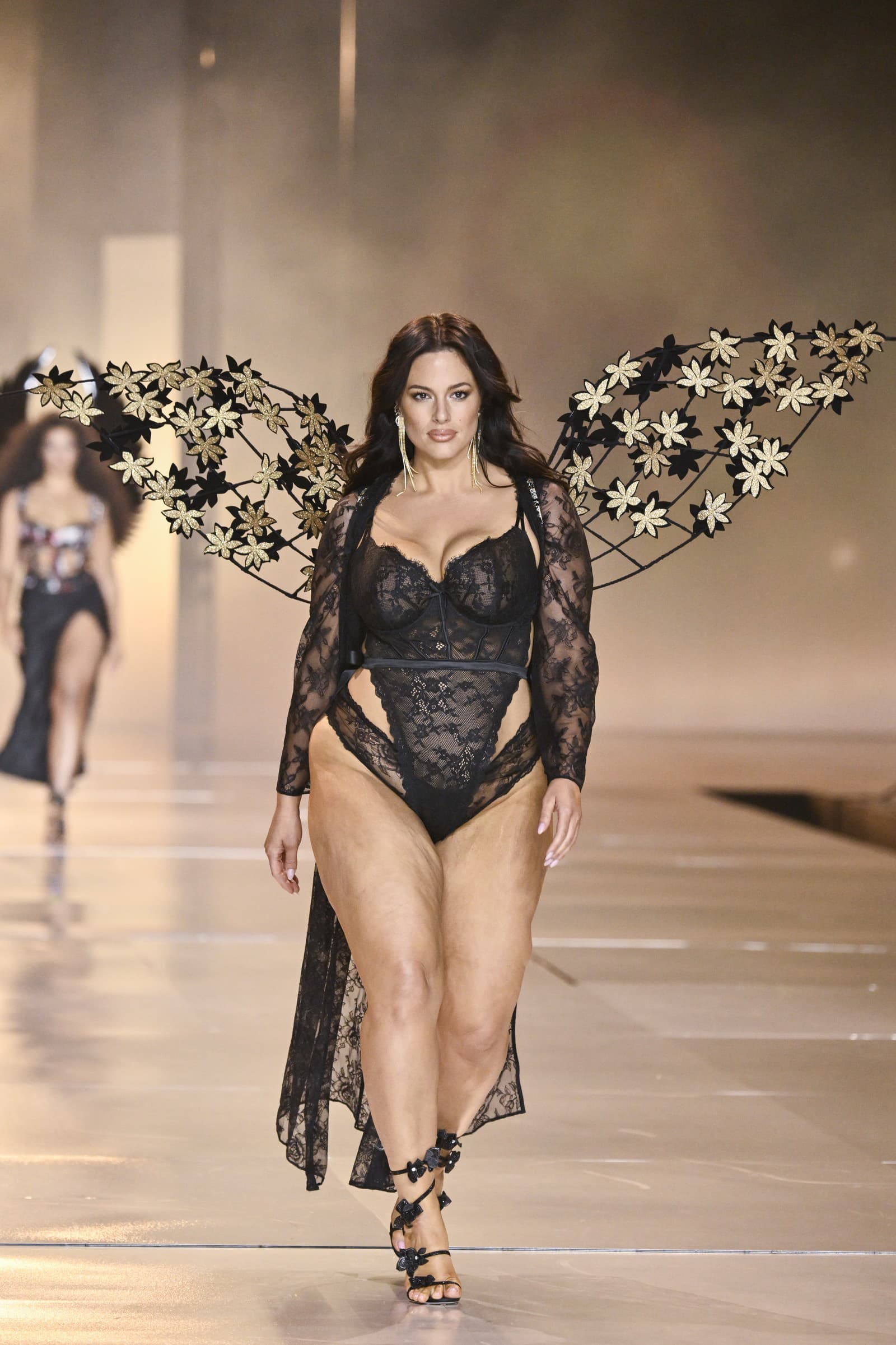 Plus size modelka potešila