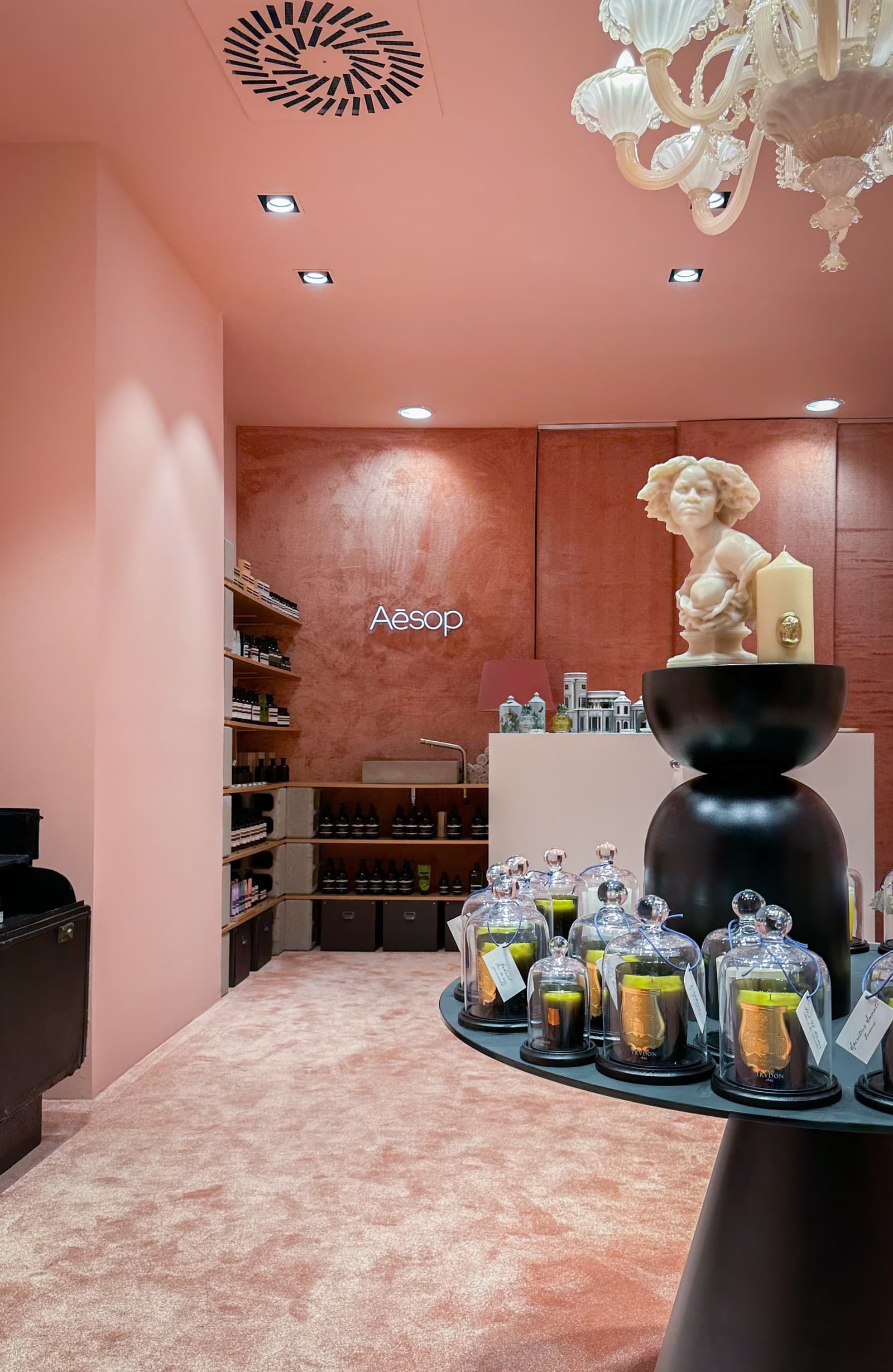 Renesancia Concept Store