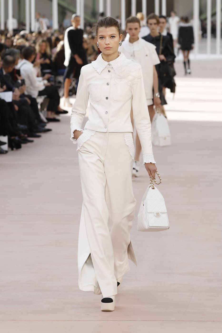 Ladylike dressing ako trend