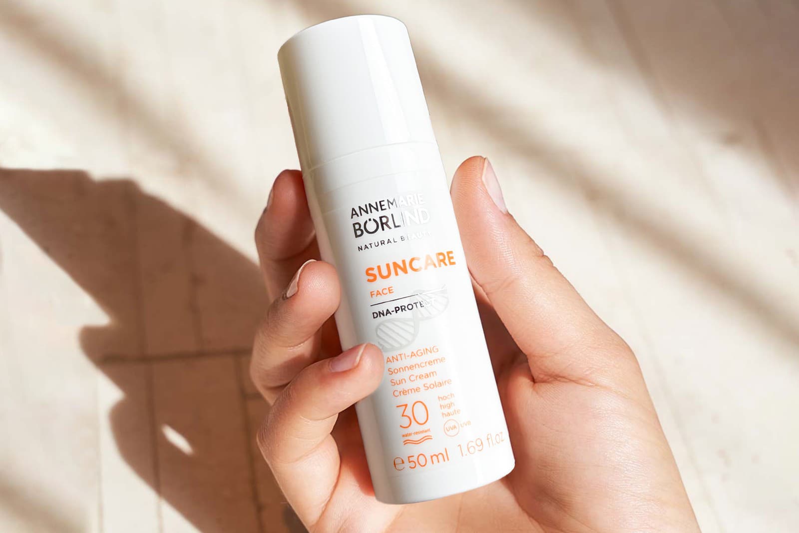 Vodeodolné zloženie opaľovacieho anti-aging