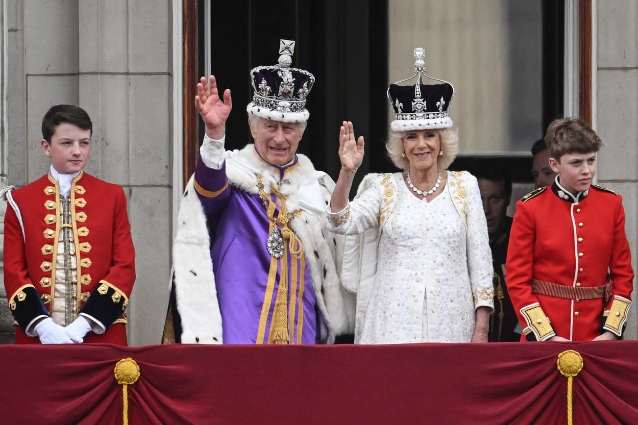 Kráľ Karol III. nasledoval