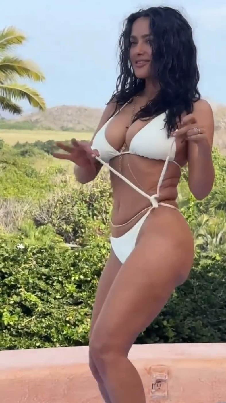 Salma Hayek redefinuje starnutie