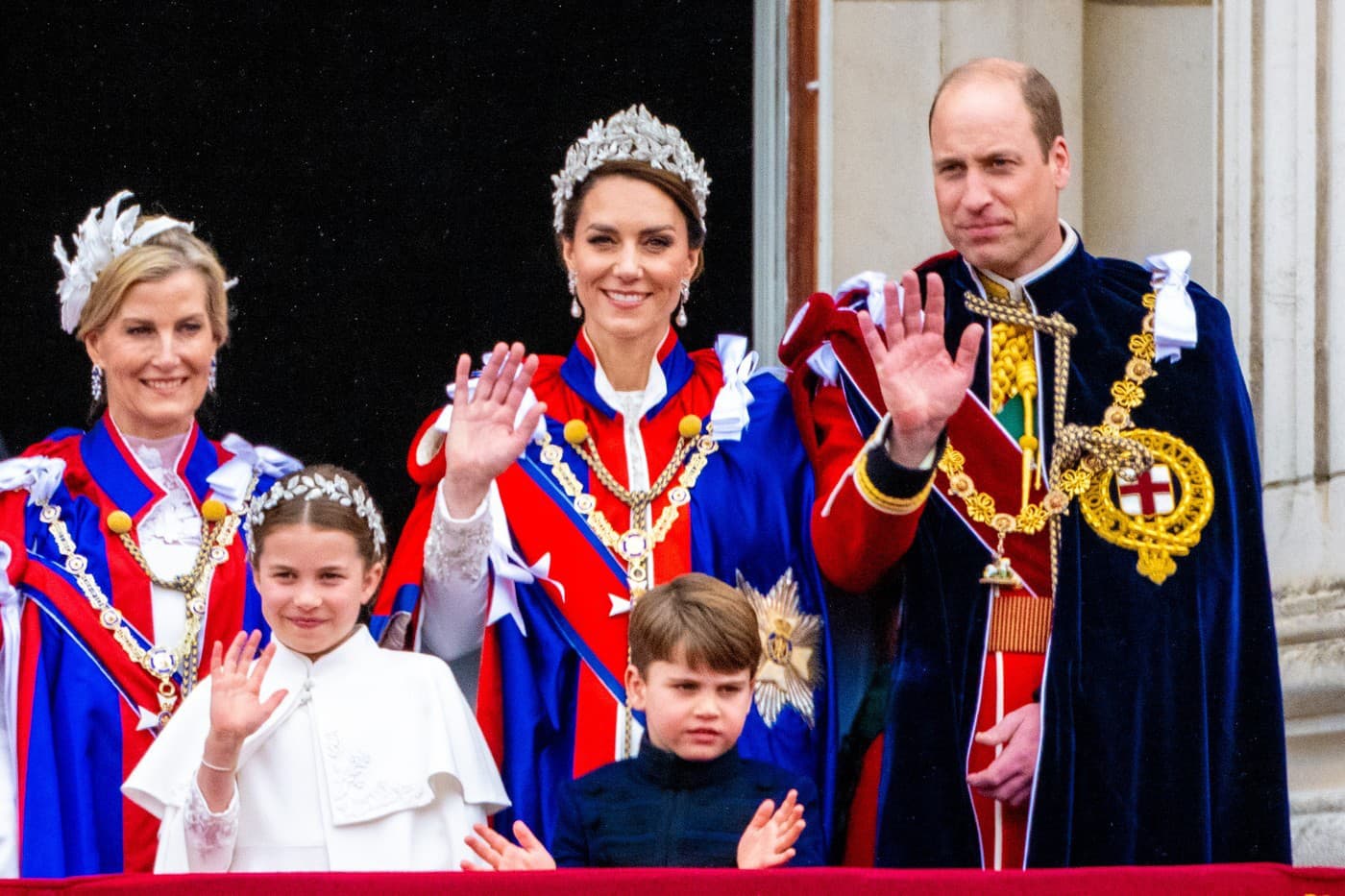 Monarchia, ktorá čelí výzvam