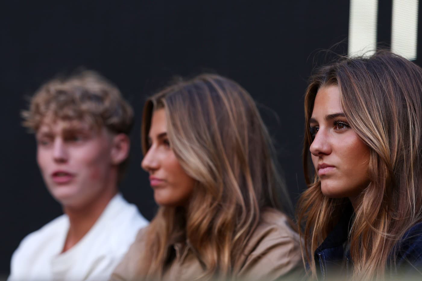 Na tribúnach Australian Open pútala pozornosť nielen tenisová atmosféra, ale aj dcéry legendárneho tenistu Rogera Federera