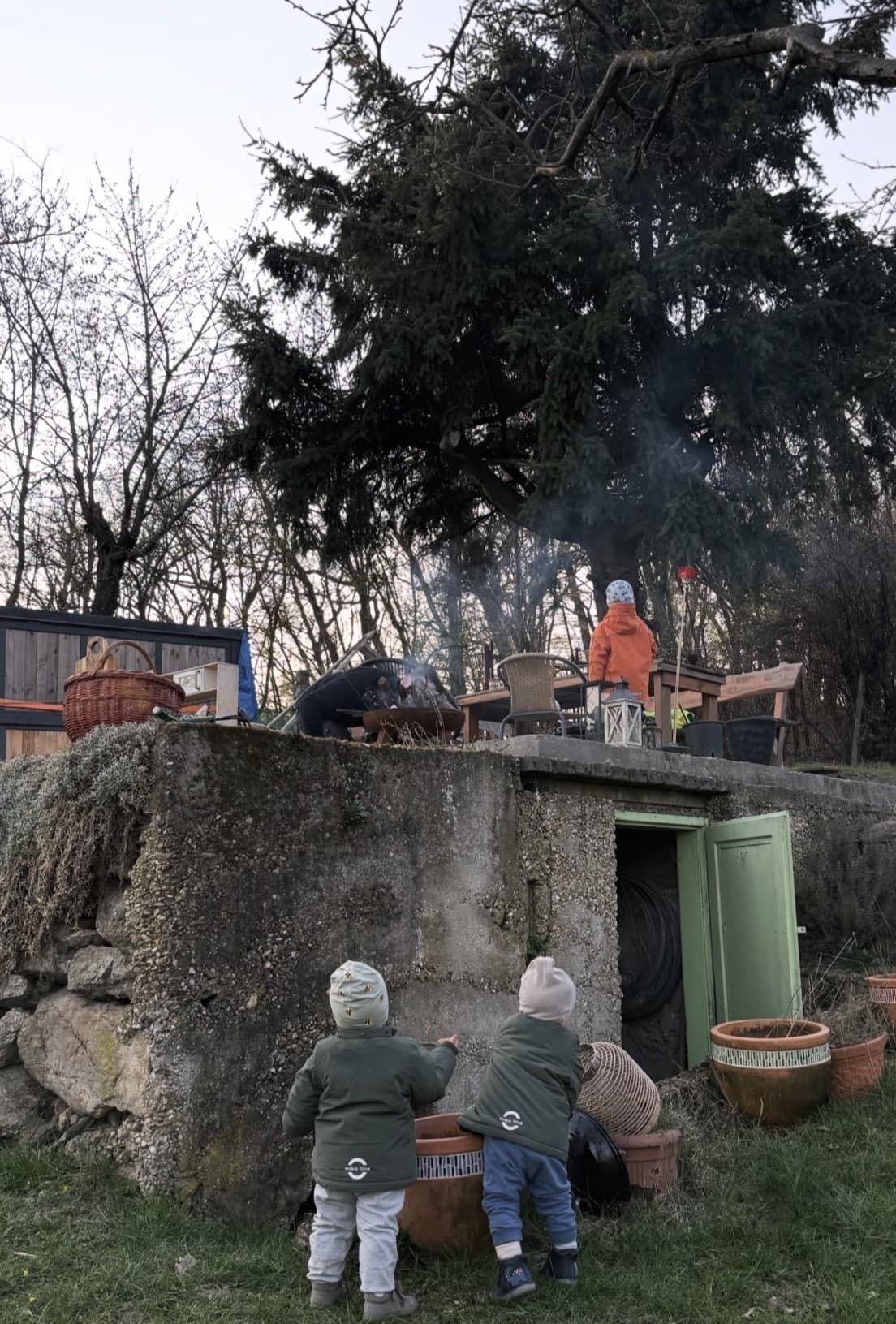 Dvojičky Adama Bardyho, alias Lukáša Kudličku zo seriálu Dunaj, k vašim službám boli ešte nedávno malými bábätkami, no už sú z nich rozkošní chlapci