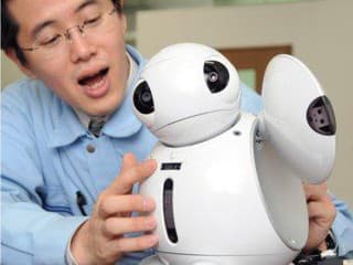 KOĽKO MÁTE DOMA ROBOTOV?
