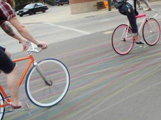 FAREBNÁ KOMUNIKÁCIA CYKLISTOV
