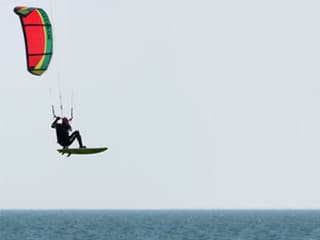 POWERKITING: ZÁBAVA S VETROM
