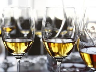 Odborník na whisky, spisovateľ