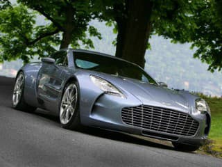 ASTON MARTIN ONE-77.