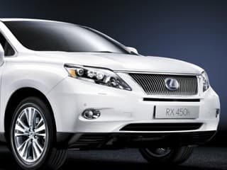 Lexus RX 450h FWD.