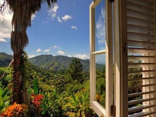 Strawberry Hill Hotel &