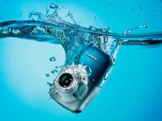 CANON POWERSHOT D10