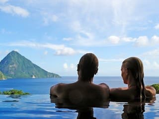 Hotelový rezort Jade Mountain
