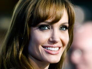 Angelina Jolie 