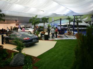 Bratislavský autosalón a Exclusive