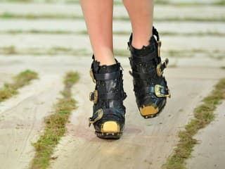 Alexander McQueen, jar-leto 2011