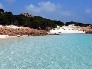 Súostrovie La Maddalena neďaleko